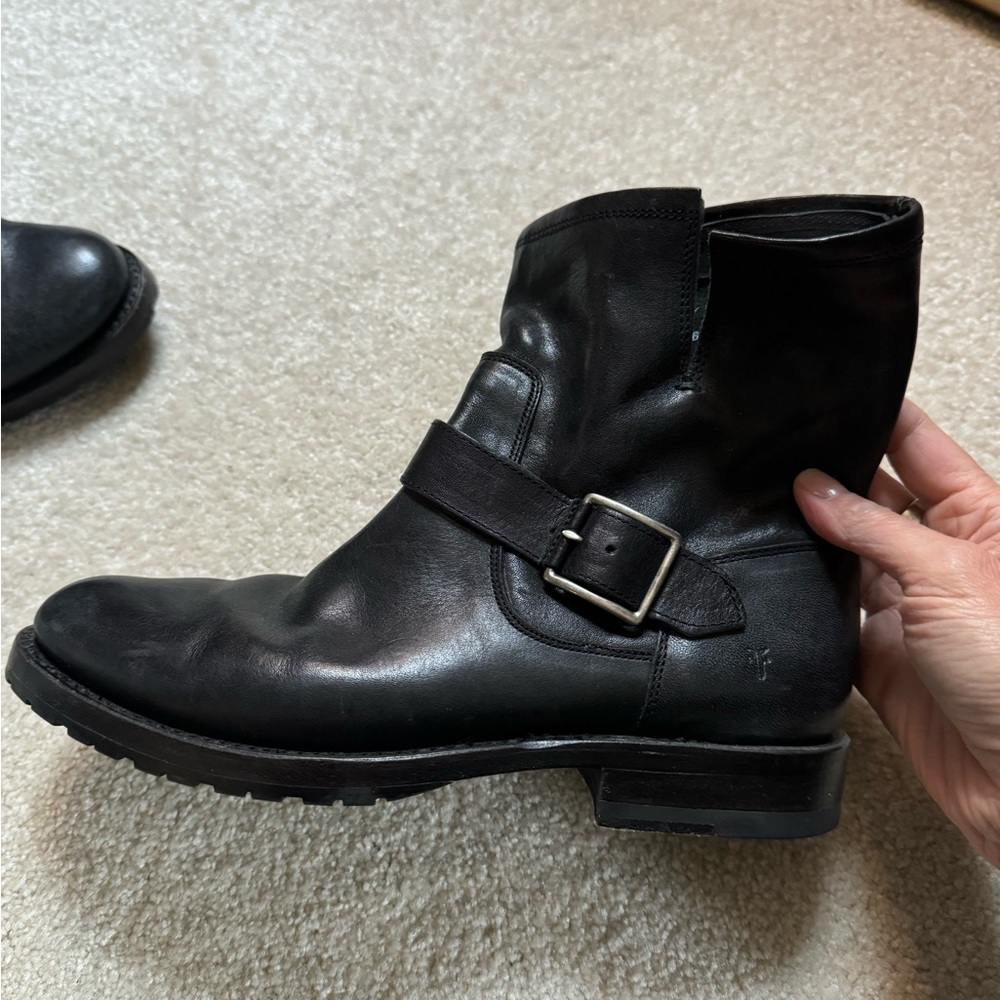 Frye Natalie short engineer boots 8M